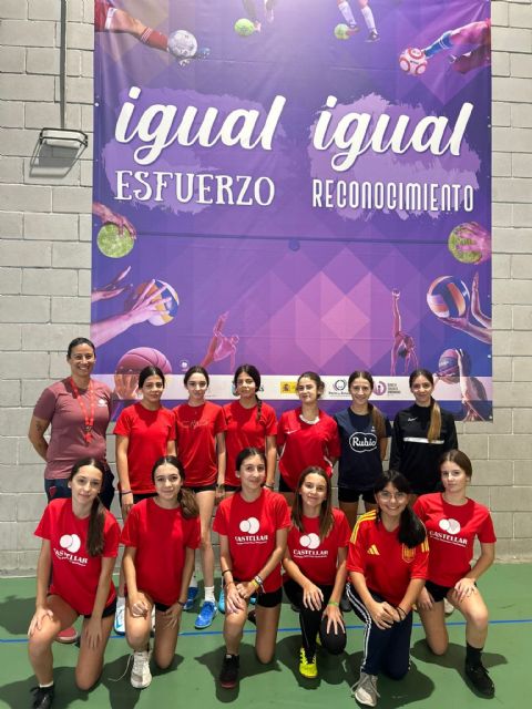 El deporte femenino de Bullas cuenta con un equipo infantil de fútbol sala